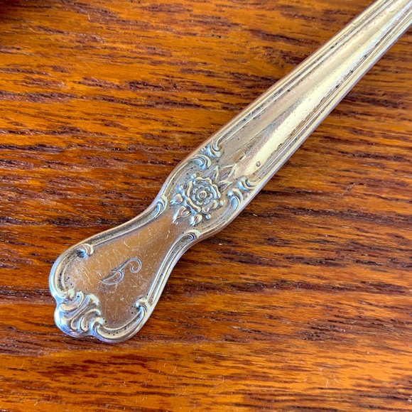 2 Vintage Silver Plate Teaspoons with Initial - Picture 2 of 8